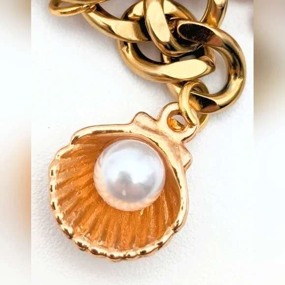 NWOT FabuLove Beach Bliss Gold Charm Bracelet - Picture 10 of 15